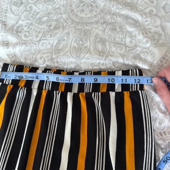 Olivia Blu Color Block Stretch Pencil Skirt Black Lace‎ Trim Women's Size Small - Picture 6 of 8